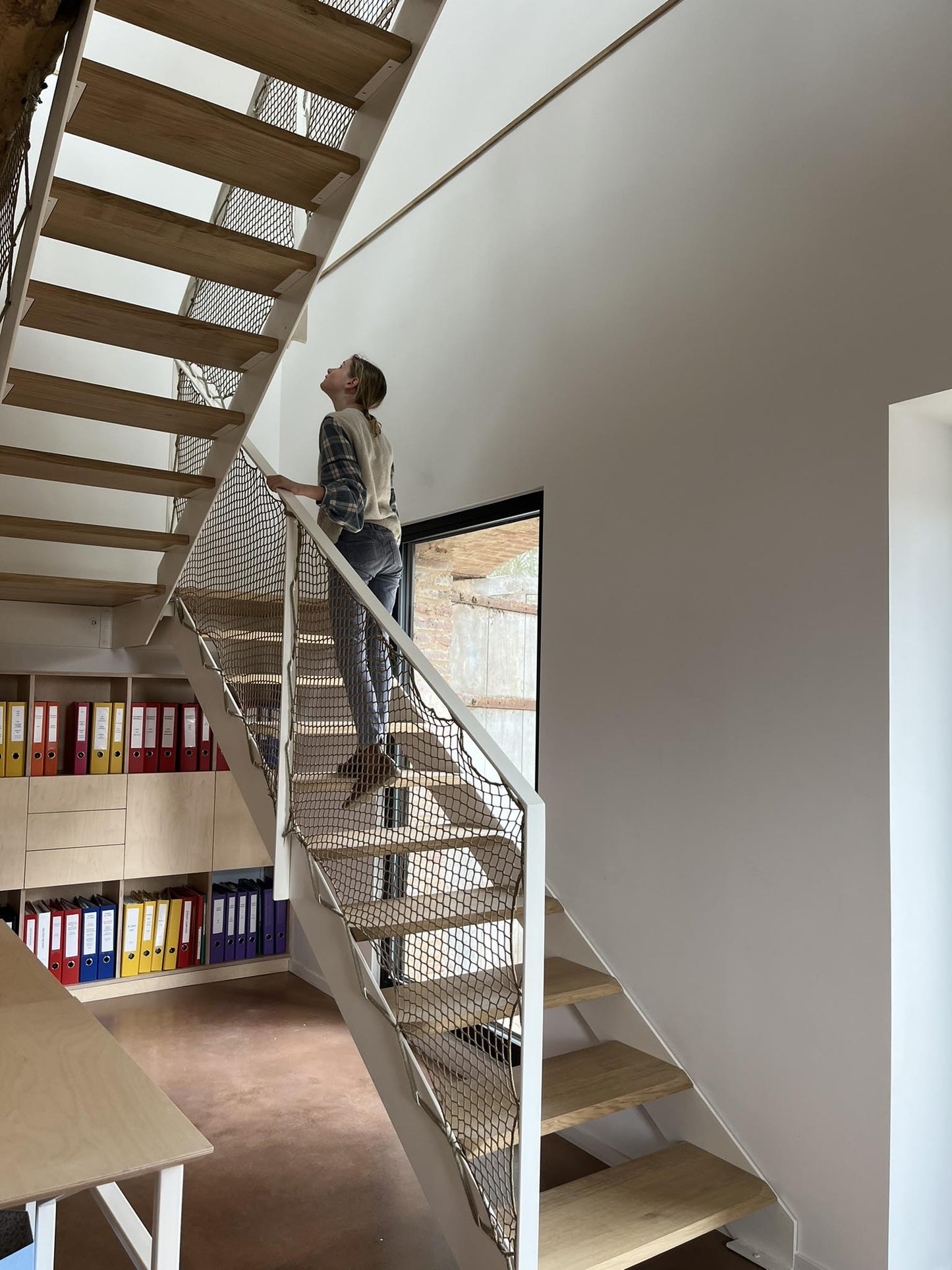 Reconversion d'un ancien cellier en bureaux et locaux sociaux